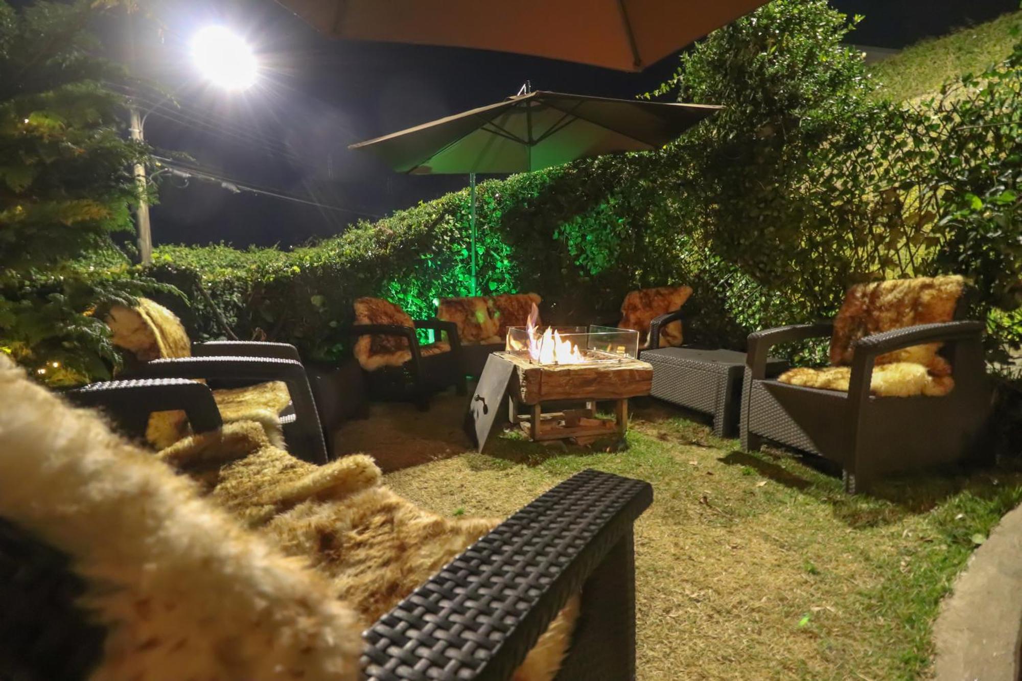 Pousada Campos Do Jordao Suites מראה חיצוני תמונה